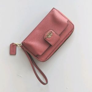 COACH Wristlet Wallet Pink